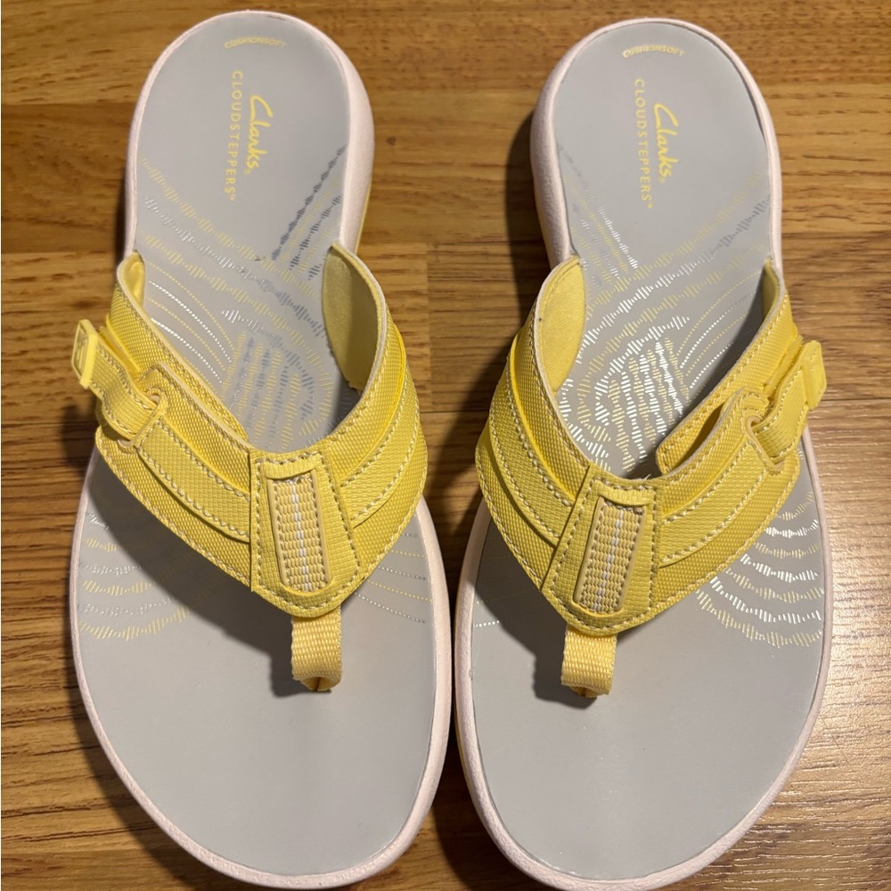 NEVER WORN- Clark’s Women's Cloudstepper Sunmaze Tide Sandals- Size 9.5